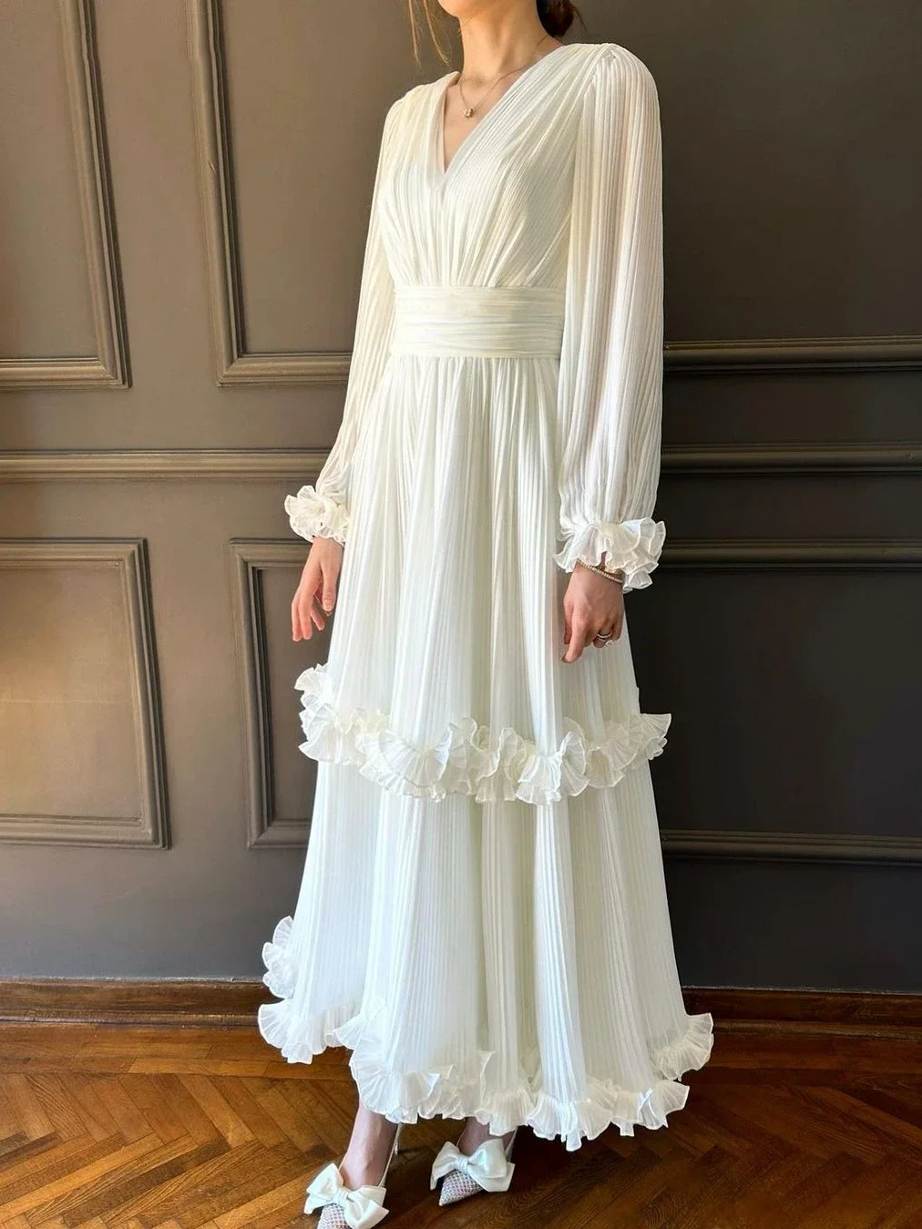 Scoggins Dress Elegant Vintage Simple Sweet Ivory Ruffle V-Neck Customized Ball Prom Dress Evening Party Gowns Cocktail dresses
Scoggins Dress Elegant Vintage Simple Sweet Ivory Ruffle V-Neck Customized Ball Prom Dress Evening Party Gowns Cocktail dresses