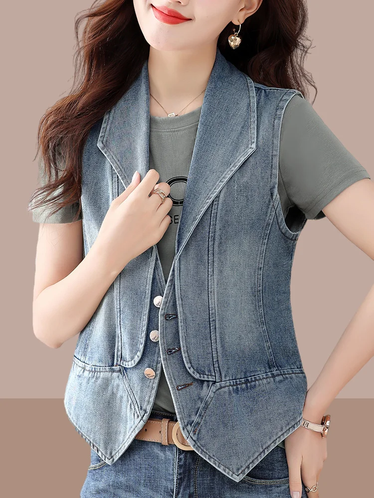 Spring Summer Women's Vintage Denim Vest Korean Style Solid Color Basics Loose Sleeveless Waistcoats Single-breasted Simple Tops
Spring Summer Women's Vintage Denim Vest Korean Style Solid Color Basics Loose Sleeveless Waistcoats Single-breasted Simple Tops