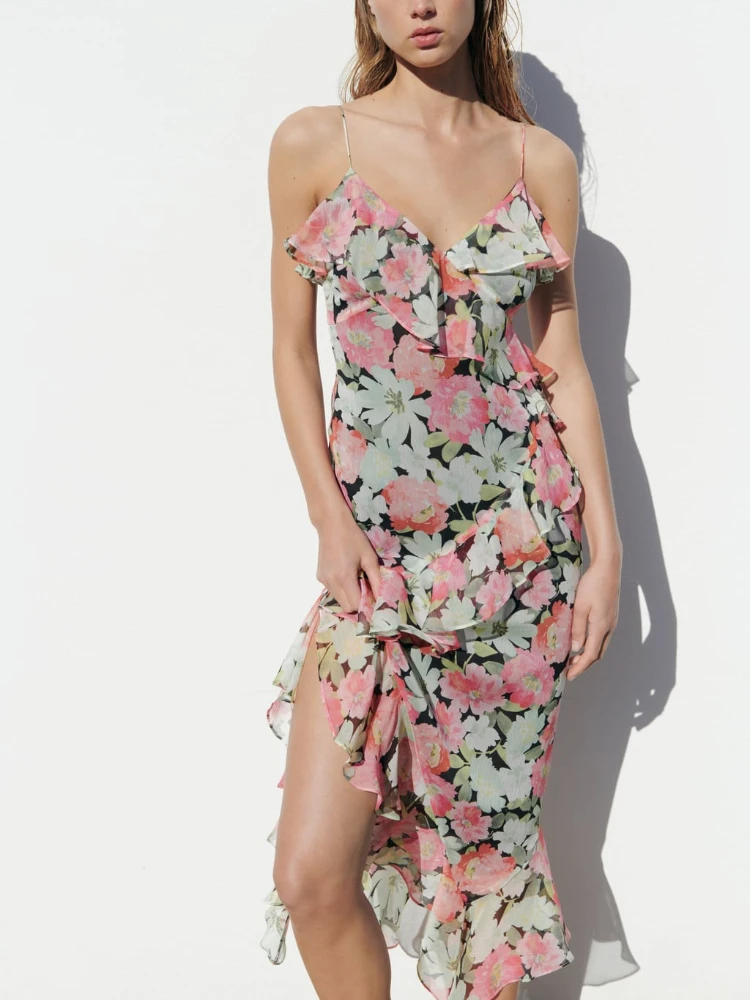 Women's Summer New V-neck Suspenders Ruffled Long Skirt Irregular Layered Hem Decoration Printed Thin Shoulder Strap Dress
Women's Summer New V-neck Suspenders Ruffled Long Skirt Irregular Layered Hem Decoration Printed Thin Shoulder Strap Dress