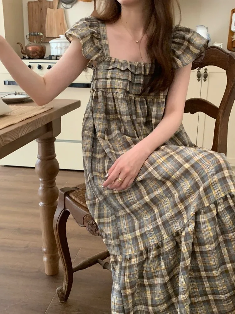 Women's Summer Vintage Long Plaid Trumpet Dress Sweet Square Collar Flying Sleeve Straight Sundress for Big Girls
Women's Summer Vintage Long Plaid Trumpet Dress Sweet Square Collar Flying Sleeve Straight Sundress for Big Girls