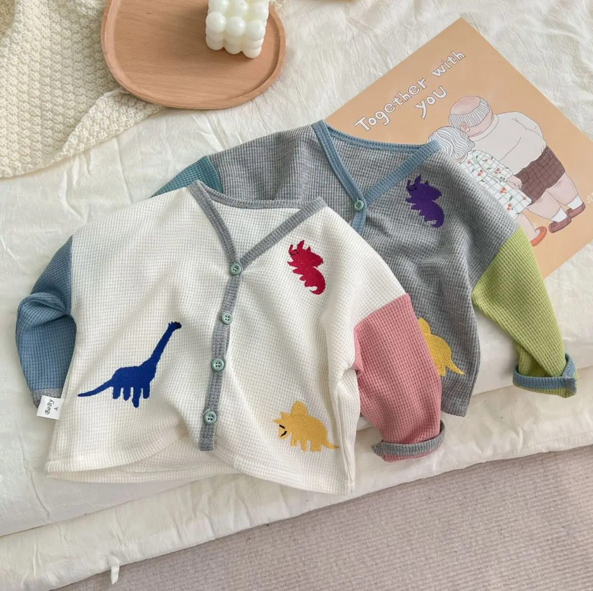 Baby Cardigan 2022 Spring New Baby Blouse Waffle Girls Shirts Infant Boys Shirt Dinosaur Outerwear 0-2Y
Baby Cardigan 2022 Spring New Baby Blouse Waffle Girls Shirts Infant Boys Shirt Dinosaur Outerwear 0-2Y