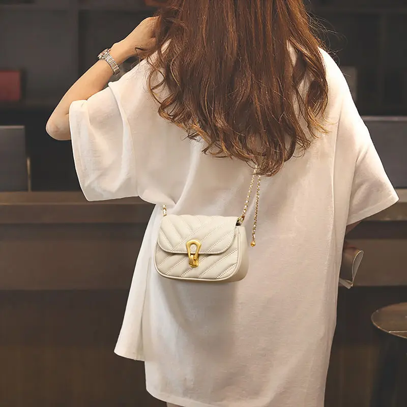 

Small Crowd Pack Women's Bag New High Quality Small Fragrant Wind Lingge Chain Bag Single Shoulder Bag Crossbody Bag