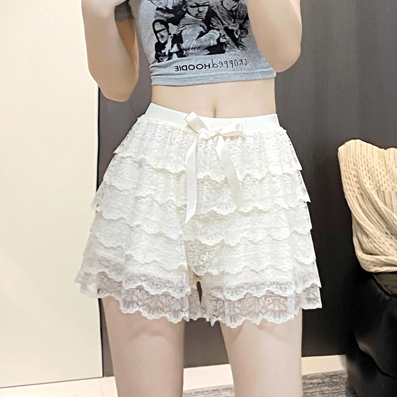 1pc Women Sweet Layered Lace Shorts Lolita Style Ruffle Trim Skirt Leggings Cake Layer Ribbon Bow Safety Shorts Loose Home Wear
1pc Women Sweet Layered Lace Shorts Lolita Style Ruffle Trim Skirt Leggings Cake Layer Ribbon Bow Safety Shorts Loose Home Wear