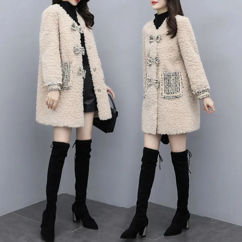 Woolen Coat Womens 2022 Winter New Frain Sheep Shearling Jacket Women Large Size Fashion Single-breasted Warm Lamb Wool Coat
Woolen Coat Womens 2022 Winter New Frain Sheep Shearling Jacket Women Large Size Fashion Single-breasted Warm Lamb Wool Coat