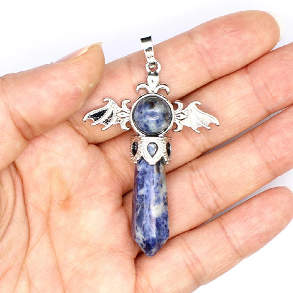 Mineraali Natural Sodalite Stone Hexagonal Prism Pendants Reiki Crystal Vintage Necklace Angel Wing Quartz Lady Jewelry Gemstone
Mineraali Natural Sodalite Stone Hexagonal Prism Pendants Reiki Crystal Vintage Necklace Angel Wing Quartz Lady Jewelry Gemstone