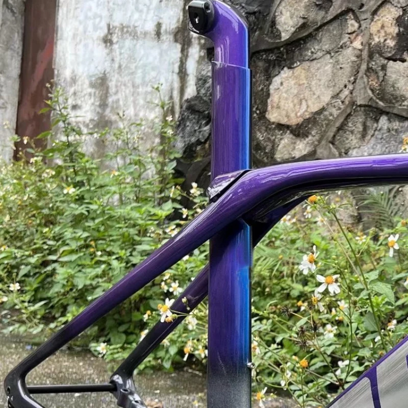SLR T1100 Carbon Bike Frame Chameleon Road Bike Frame Bicycle Frame Bike Frame Disc brake Fit Di2 Taiwan Made
SLR T1100 Carbon Bike Frame Chameleon Road Bike Frame Bicycle Frame Bike Frame Disc brake Fit Di2 Taiwan Made