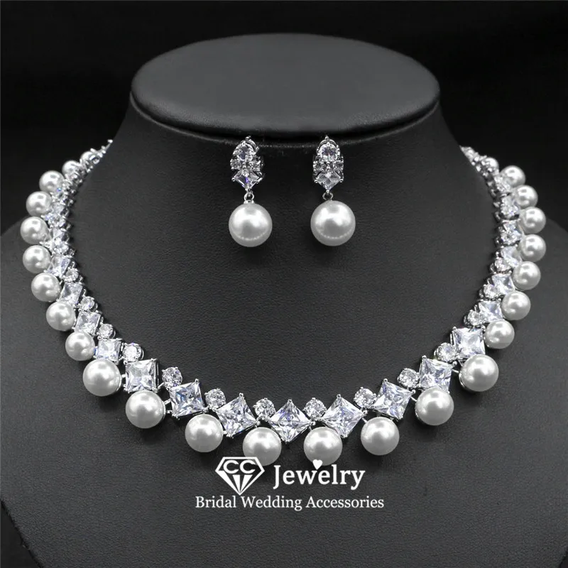 

CC Elegant Jewelry Sets Women Accessories Bridal Bijoux Wedding Events Engagement Imitation Pearl Necklace Earring Set HL108