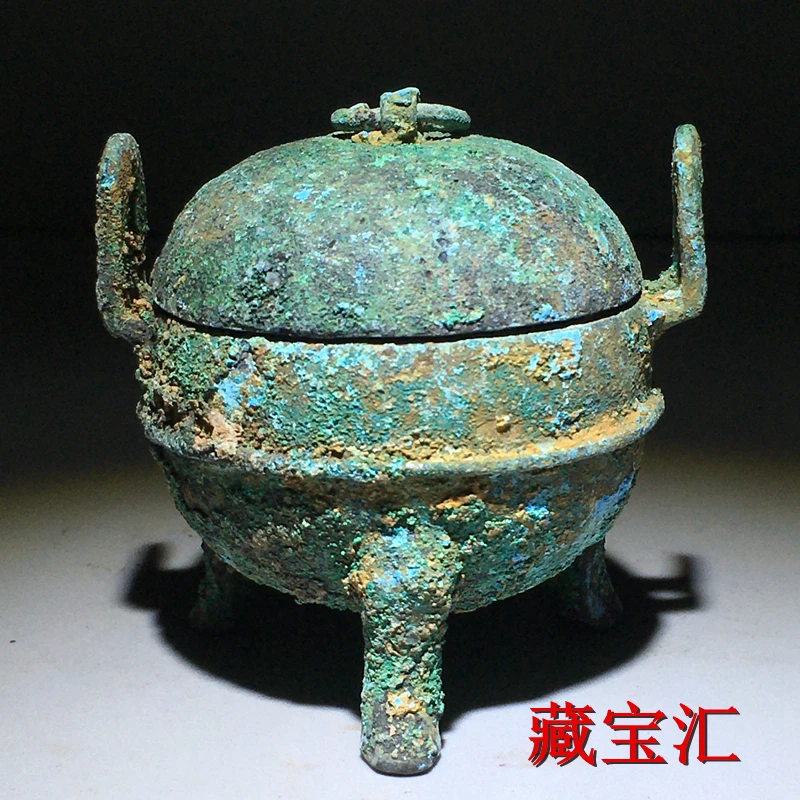 

Collection of bronze green rust patina unearthed Warring States period three-legged tripod incense burner old rare goods