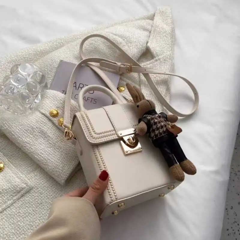 High-end small bags for women, new styles of shoulder bags, spring and summer textured crossbody bags, fashionable handbags
High-end small bags for women, new styles of shoulder bags, spring and summer textured crossbody bags, fashionable handbags