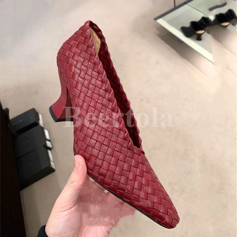 Concise Women Handmade Woven High Heel Pumps Shallow Pointed Toe Chunky Heels Slip-On Autumn Mother Comfortable Casual Shoes
Concise Women Handmade Woven High Heel Pumps Shallow Pointed Toe Chunky Heels Slip-On Autumn Mother Comfortable Casual Shoes