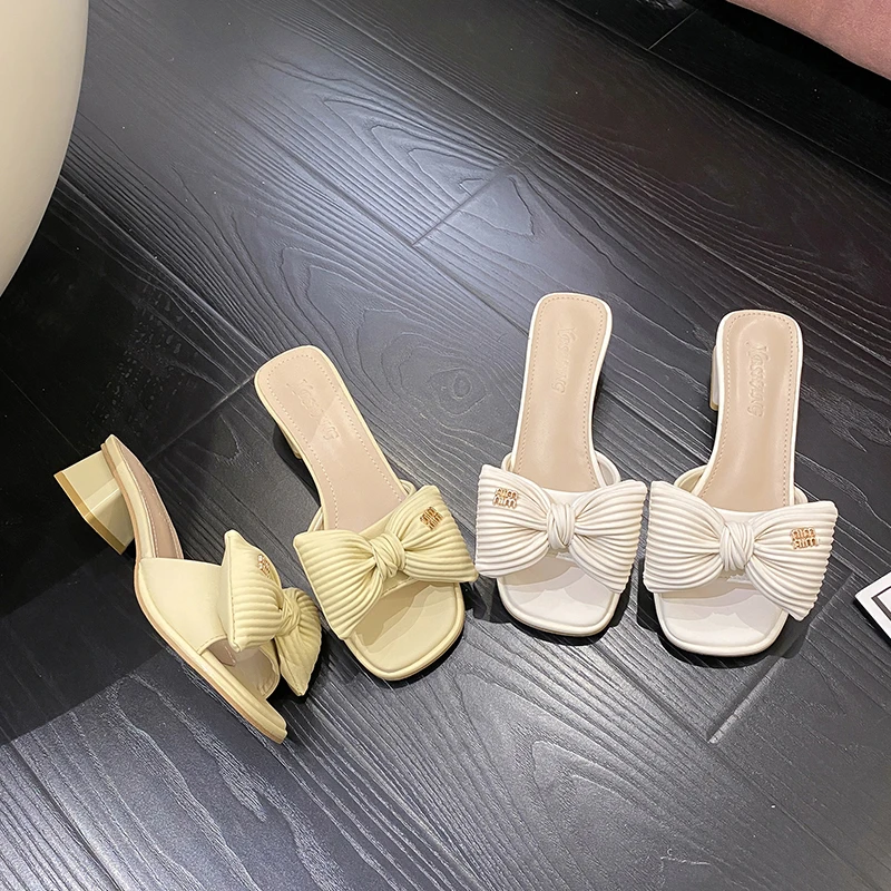 

Summer Slippers Low Heels Slides Female Peep Toe Square Heel Bow Sandals Women Large Size Solid Color Women Flip-flops