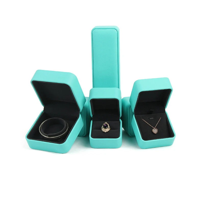Rounded PU Jewelry Box Ring Bracelet Box Jewelry Diamond Ring Ear Stud Box Necklace Jewelry Packaging Gift Box 
Rounded PU Jewelry Box Ring Bracelet Box Jewelry Diamond Ring Ear Stud Box Necklace Jewelry Packaging Gift Box