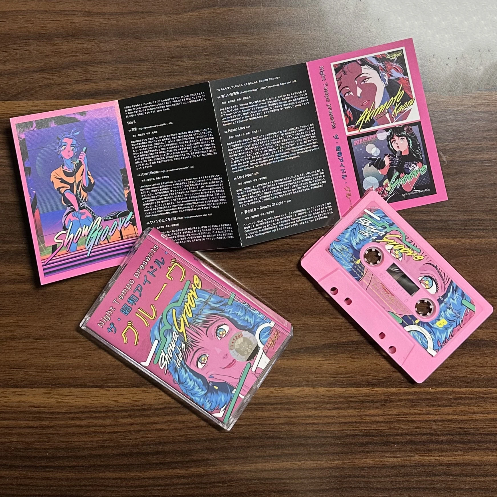 Новинка, музыкальная лента для подростков Vaporwave Showa Night Tempo, кассеты для косплея, звуковая дорожка, автомобильный рекордер, лента Walkman
Новинка, музыкальная лента для подростков Vaporwave Showa Night Tempo, кассеты для косплея, звуковая дорожка, автомобильный рекордер, лента Walkman