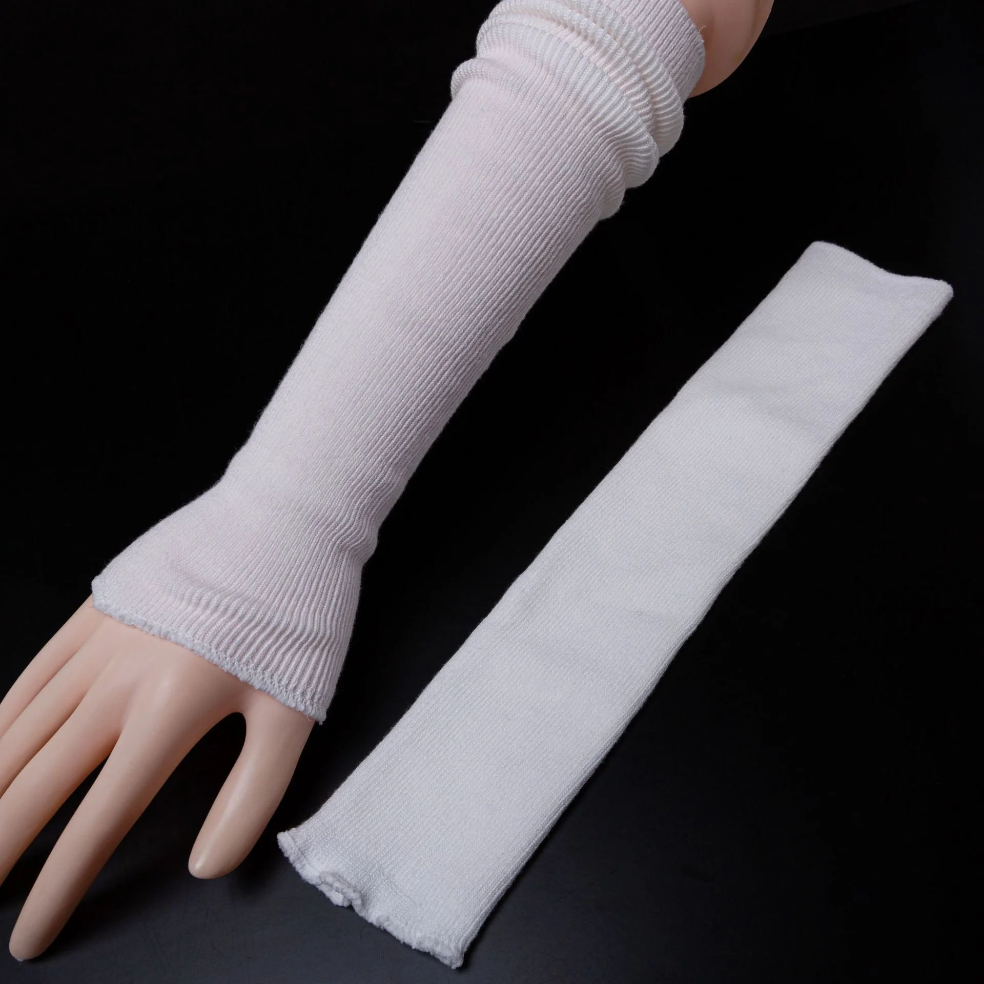 Lovers' Gloves Cotton Large Elastic Arm Sleeve Autumn and Winter Knitting Medium Long Elbow Protector False
Lovers' Gloves Cotton Large Elastic Arm Sleeve Autumn and Winter Knitting Medium Long Elbow Protector False
