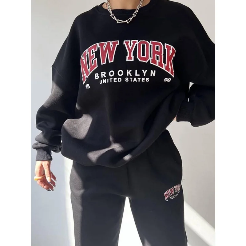 Casual Printed Letter Fleece Sweatshirt Women Suit O-neck Top Trousers Female 2 Piece Set 2022 Autumn Winter Ladies Sports Suits
Casual Printed Letter Fleece Sweatshirt Women Suit O-neck Top Trousers Female 2 Piece Set 2022 Autumn Winter Ladies Sports Suits