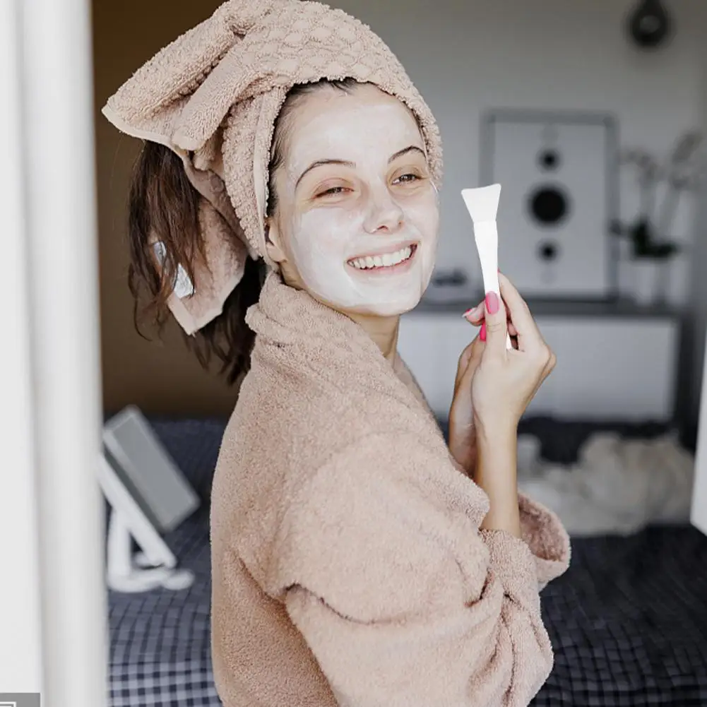 Double Head Facial Mask Brush Portable One Soft Head Silicone Beauty Head Salon Scraper Application Tool Tool Beauty E2I7
Double Head Facial Mask Brush Portable One Soft Head Silicone Beauty Head Salon Scraper Application Tool Tool Beauty E2I7