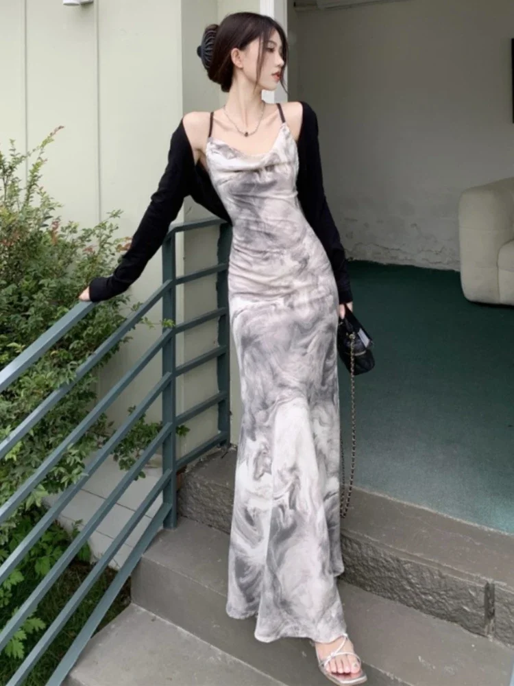 Holiday Ink Painting Women Dress And Cardigan Two-piece Set Tie-dye Long Slim Fit Halter Sling Neck Strap Lace-up Street Dresses
Holiday Ink Painting Women Dress And Cardigan Two-piece Set Tie-dye Long Slim Fit Halter Sling Neck Strap Lace-up Street Dresses