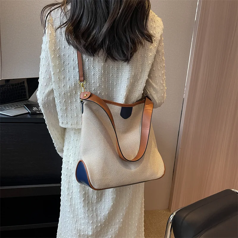 Women Large Capacity Casual HandBag Fashion Canvas Shoulder Bucket Bag Simple Trendy Crossbody Bags Versatile Storage Satchel
Women Large Capacity Casual HandBag Fashion Canvas Shoulder Bucket Bag Simple Trendy Crossbody Bags Versatile Storage Satchel