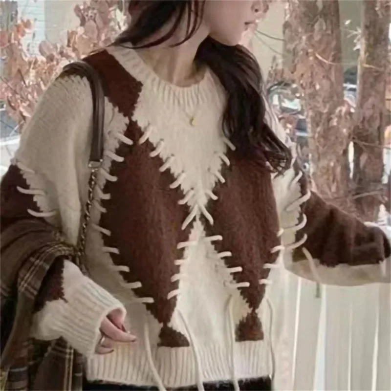 

2023 Autumn Winter New Design Sense Niche Sweater Women Sueter Diamond Lattice Stitching Contrast Color Sweater Women's