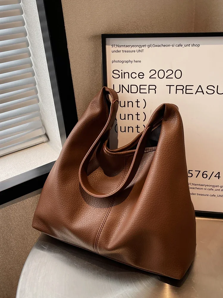 Large Capacity High Quality Women's Shoulder Bags Solid Color Designer Hobos Handbags Female Underarm Bag PU Leather Totes
Large Capacity High Quality Women's Shoulder Bags Solid Color Designer Hobos Handbags Female Underarm Bag PU Leather Totes