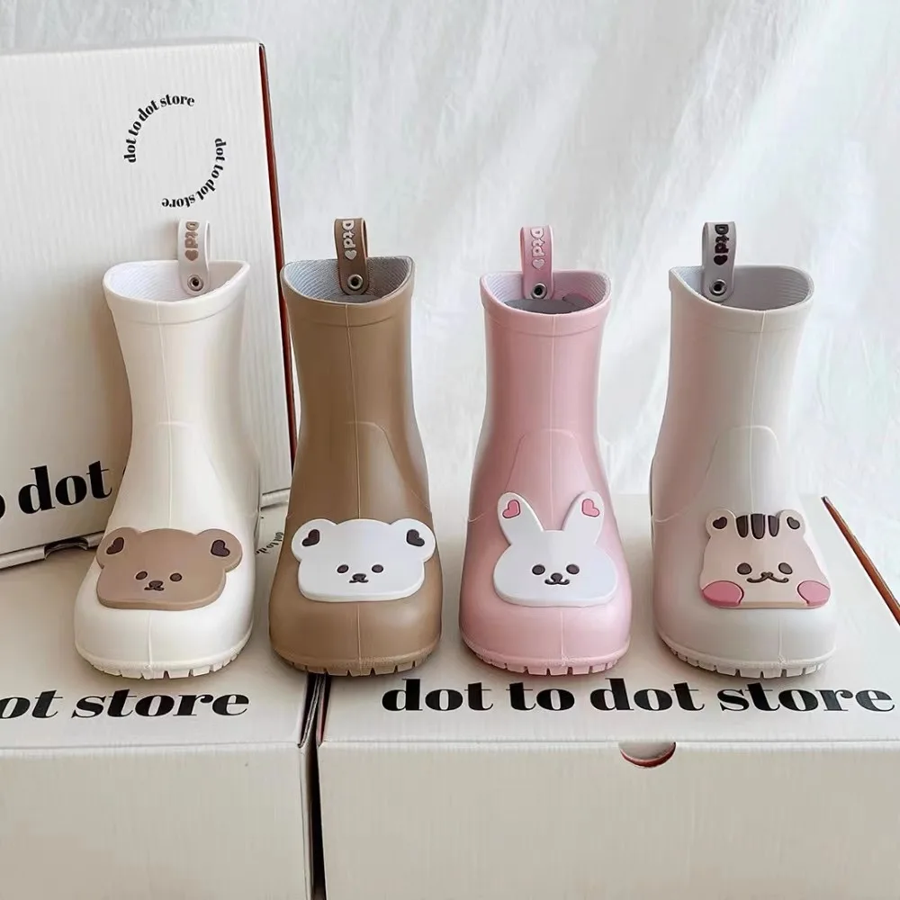 2024 Korea Style Cartoon Kids Rain Boots Children's Shoes Boots Bear Boys Anti Slip Rain Shoes Girs Waterproof Lightweight Shoes
2024 Korea Style Cartoon Kids Rain Boots Children's Shoes Boots Bear Boys Anti Slip Rain Shoes Girs Waterproof Lightweight Shoes
