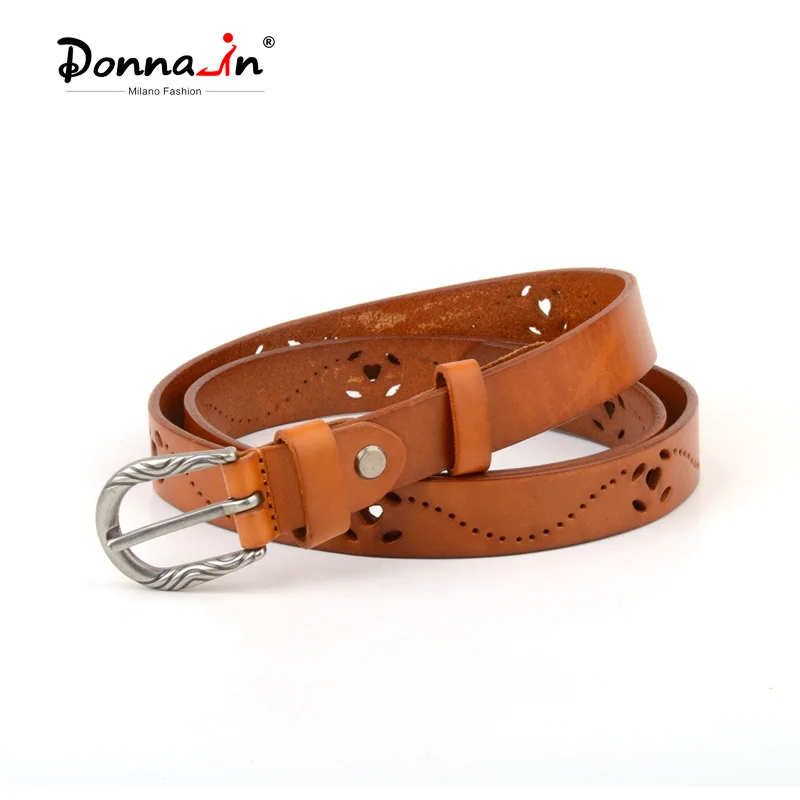 Ремень женский из натуральной коровьей кожи с металлической овальной пряжкой 
Ремень женский из натуральной коровьей кожи с металлической овальной пряжкой