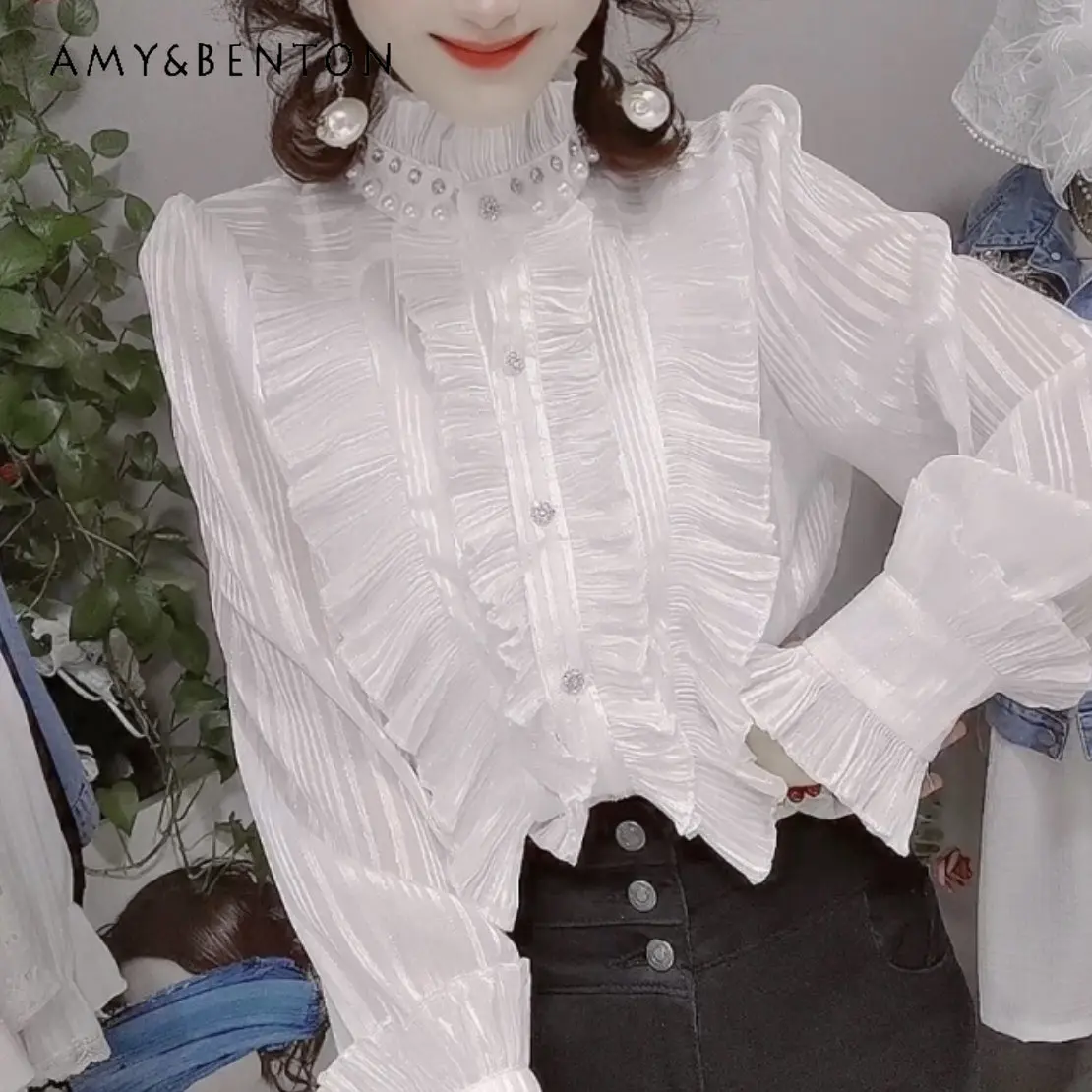 Новая дизайнерская блузка с жемчужным Кружевом и воротником для женщин, подходящая ко всему рубашка, милая модная шифоновая рубашка с длинным рукавом, топы для женщин на осень
Новая дизайнерская блузка с жемчужным Кружевом и воротником для женщин, подходящая ко всему рубашка, милая модная шифоновая рубашка с длинным рукавом, топы для женщин на осень