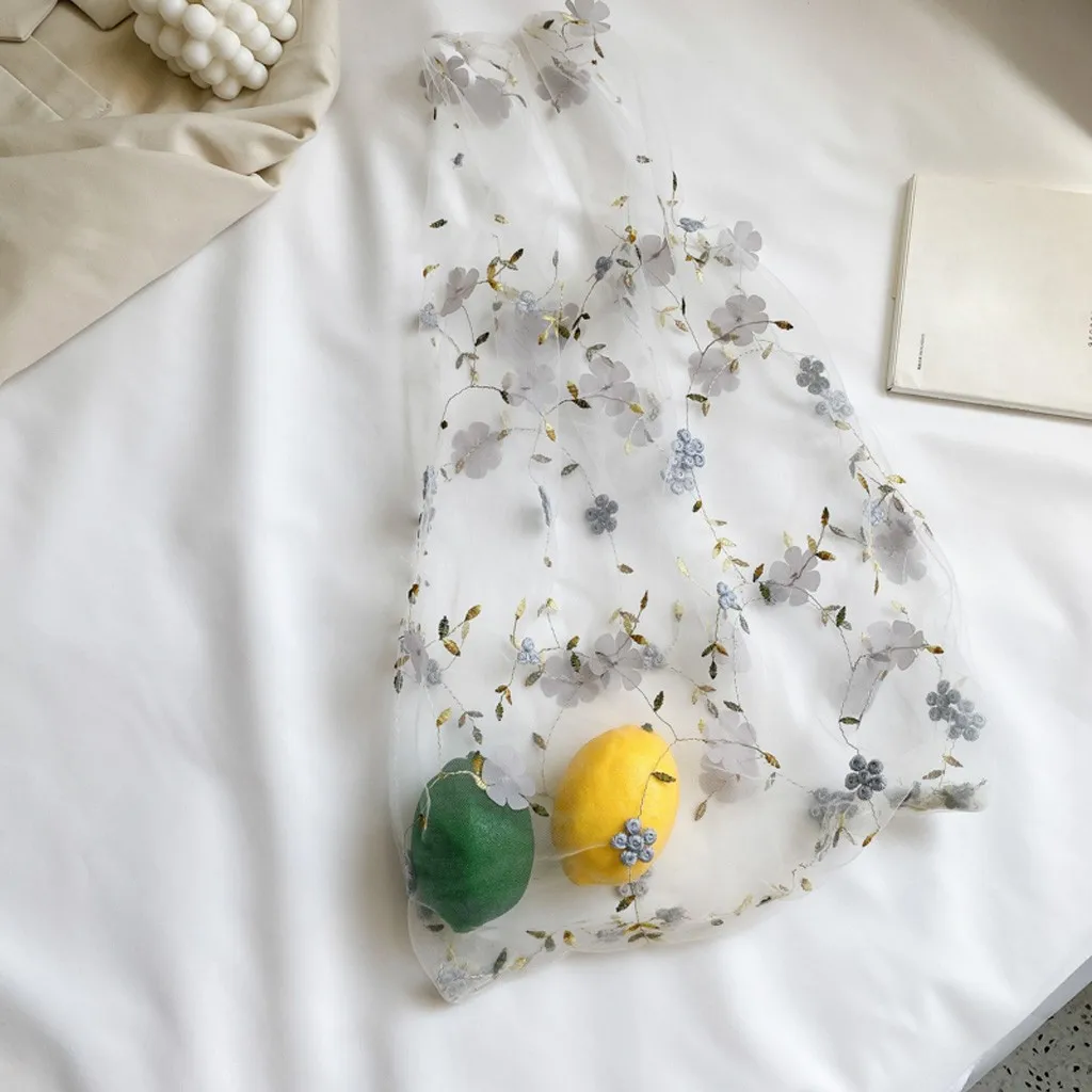 Spring Summer Female Flower Embroidery Hand Bag Organza Casual Tote Mesh Summer Floral Tote Bags Eco-friendly Mesh Handbag 2022
Spring Summer Female Flower Embroidery Hand Bag Organza Casual Tote Mesh Summer Floral Tote Bags Eco-friendly Mesh Handbag 2022