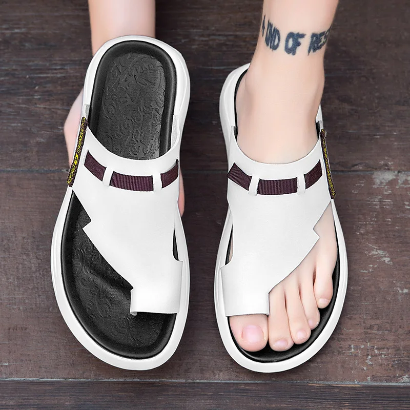 Summer New Slippers For Men Fashion Genuine Leather Cool Outdoor Flats 2022 Casual indoor bathroom Slippers Non-Slip Beach shoes
Summer New Slippers For Men Fashion Genuine Leather Cool Outdoor Flats 2022 Casual indoor bathroom Slippers Non-Slip Beach shoes