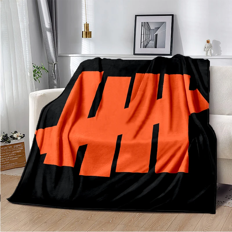 

Fashion logo Blanket U-undefeated-s flannel Blanket Soft Comfortable Home Decorate Bedroom Living Room Sofa Blankets for Beds