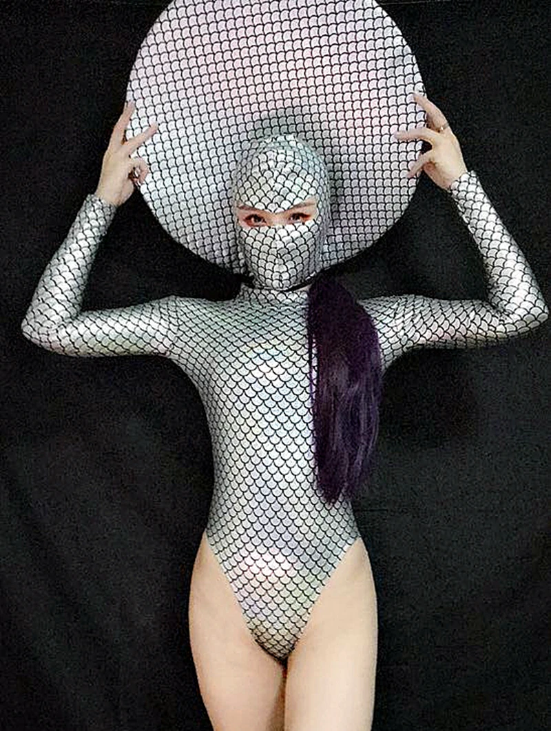 Silver Laser Fish Scale Pattern Mermaid Skinny Bodysuit Mask Big Headgear Female Dance Costume Club Bar Party Show Stage Outfit
Silver Laser Fish Scale Pattern Mermaid Skinny Bodysuit Mask Big Headgear Female Dance Costume Club Bar Party Show Stage Outfit