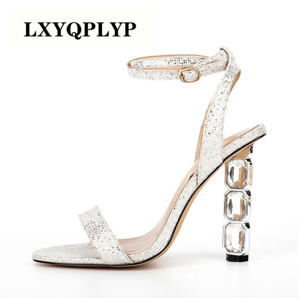 2023 Women's Summer Fashion Elegant Sexy Diamond Set High Heels Fashion Jewelry Rhinestone Sequins Banquet Show Buckle Sandals
2023 Women's Summer Fashion Elegant Sexy Diamond Set High Heels Fashion Jewelry Rhinestone Sequins Banquet Show Buckle Sandals