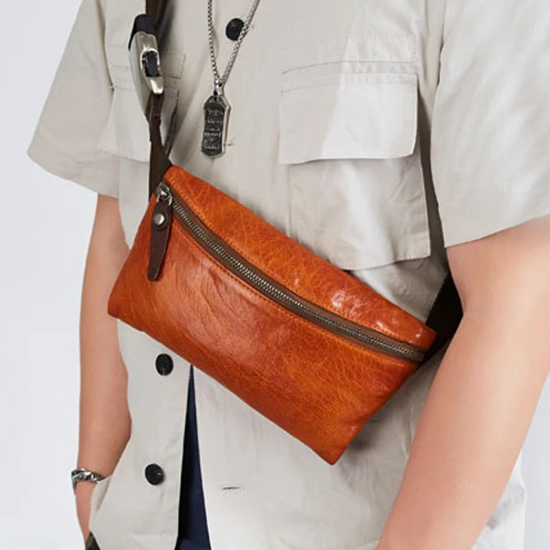 

AETOO Leather chest bag men's small summer vintage mini mobile phone Fanny pack cowhide crossbody bag men's thin style small ba