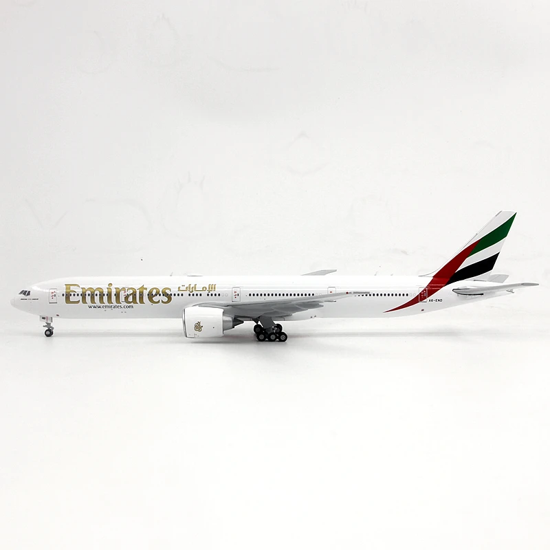 1/400 Scale Model GeminiJets GJUAE2068 Emirates B777-300ER A6-END DieCast Alloy Aircraft Collection Toy Gifts Display For Fans
1/400 Scale Model GeminiJets GJUAE2068 Emirates B777-300ER A6-END DieCast Alloy Aircraft Collection Toy Gifts Display For Fans