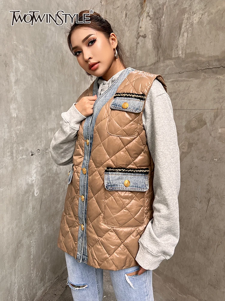 TWOTWINSTYLE Casual Thick Vest For Women V Neck Sleeveless Solid Minimalist Single Breasted Jackets Female Winter Clothing New
TWOTWINSTYLE Casual Thick Vest For Women V Neck Sleeveless Solid Minimalist Single Breasted Jackets Female Winter Clothing New