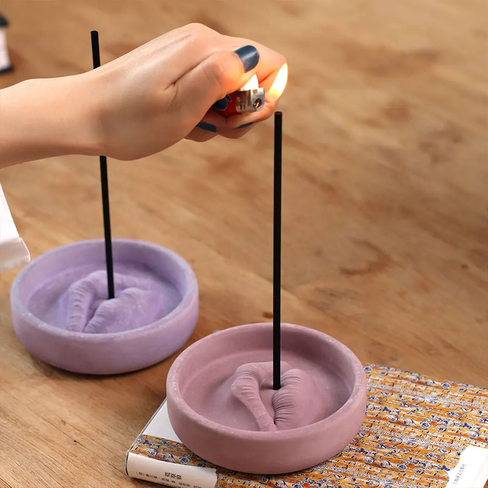 Boowan Nicole Concrete Incense Holder Silicone Mold Sexy Lips Incense Burner Cement Mould Home Decor
Boowan Nicole Concrete Incense Holder Silicone Mold Sexy Lips Incense Burner Cement Mould Home Decor