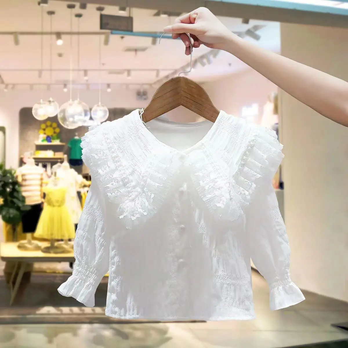 Kids Girls Top Spring Dress Net Red Shirt 2023 New Fashionable And Versatile Doll Double Neck Lace Children's Fashion Shirt
Kids Girls Top Spring Dress Net Red Shirt 2023 New Fashionable And Versatile Doll Double Neck Lace Children's Fashion Shirt