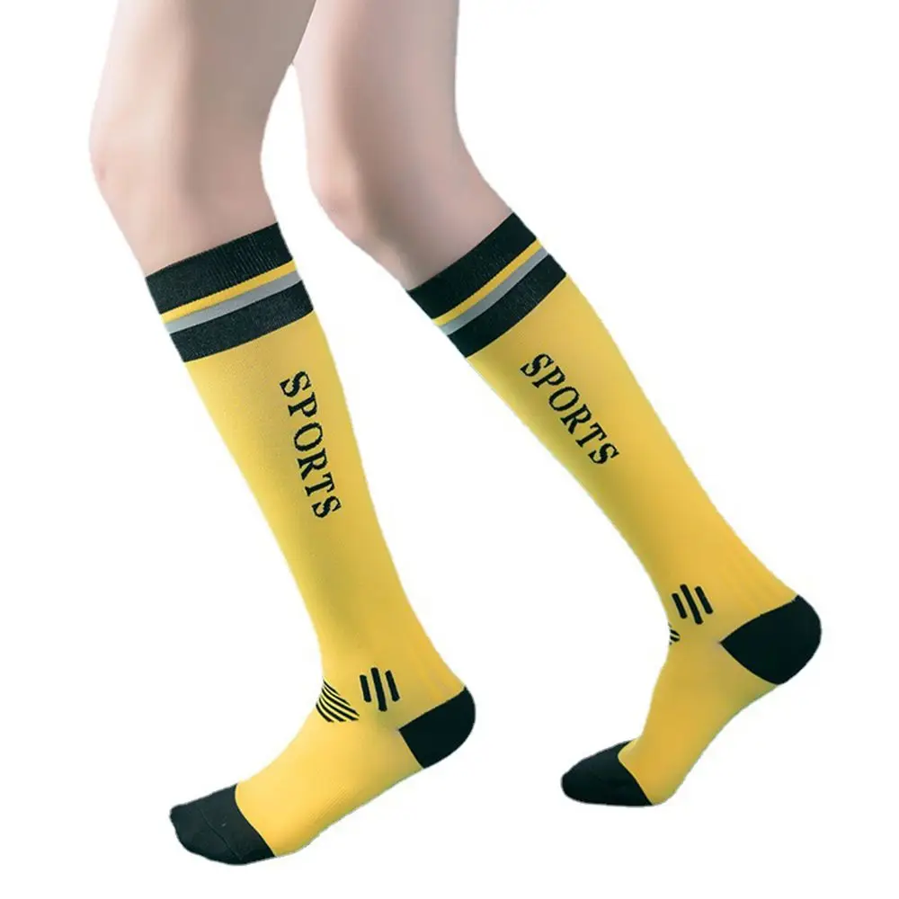 Comfortable Mid Tube Socks Non-Slip Stripe Nylon Sports Compression Socks Men Women Socks Football Stockings Basketball Socks
Comfortable Mid Tube Socks Non-Slip Stripe Nylon Sports Compression Socks Men Women Socks Football Stockings Basketball Socks