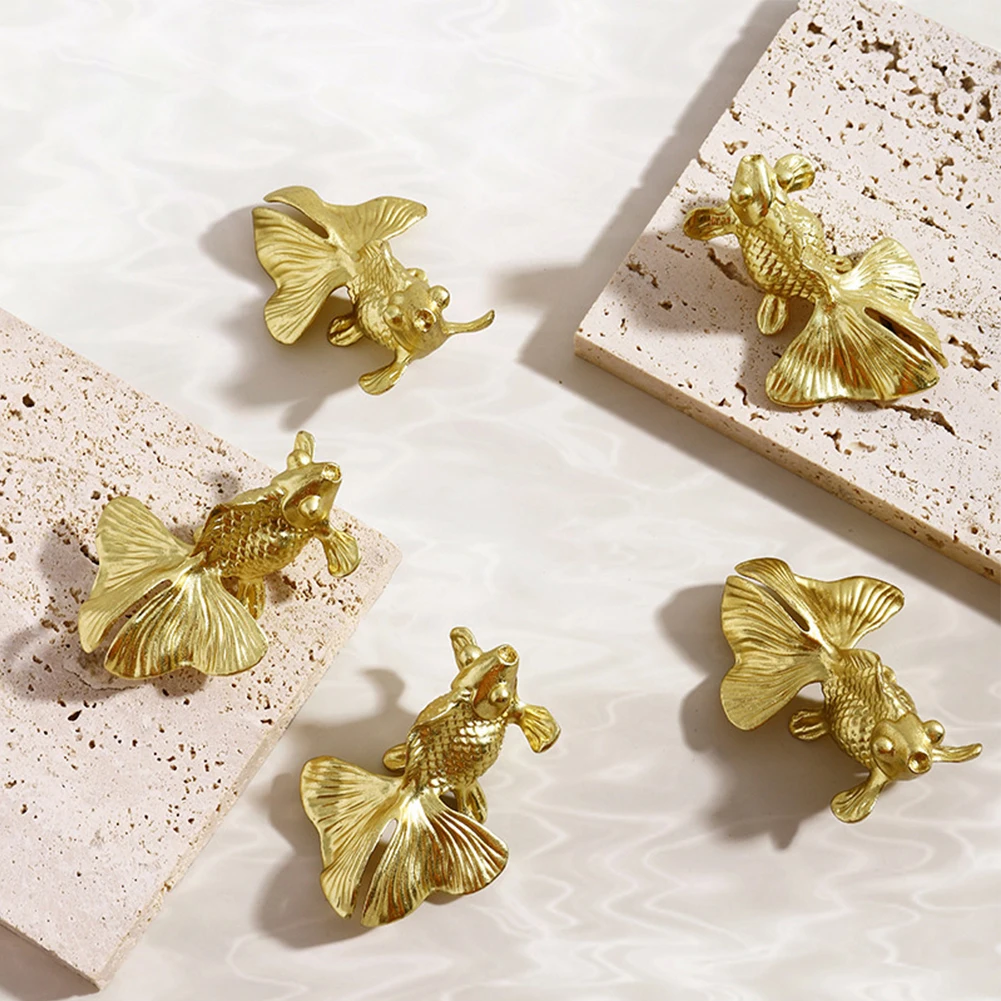 1pcs Goldfish Solid Brass Drawer Knobs Kitchen Cabinets Knob Wardrobe Pulls For Cabinets Drawers Home Hardware Parts
1pcs Goldfish Solid Brass Drawer Knobs Kitchen Cabinets Knob Wardrobe Pulls For Cabinets Drawers Home Hardware Parts