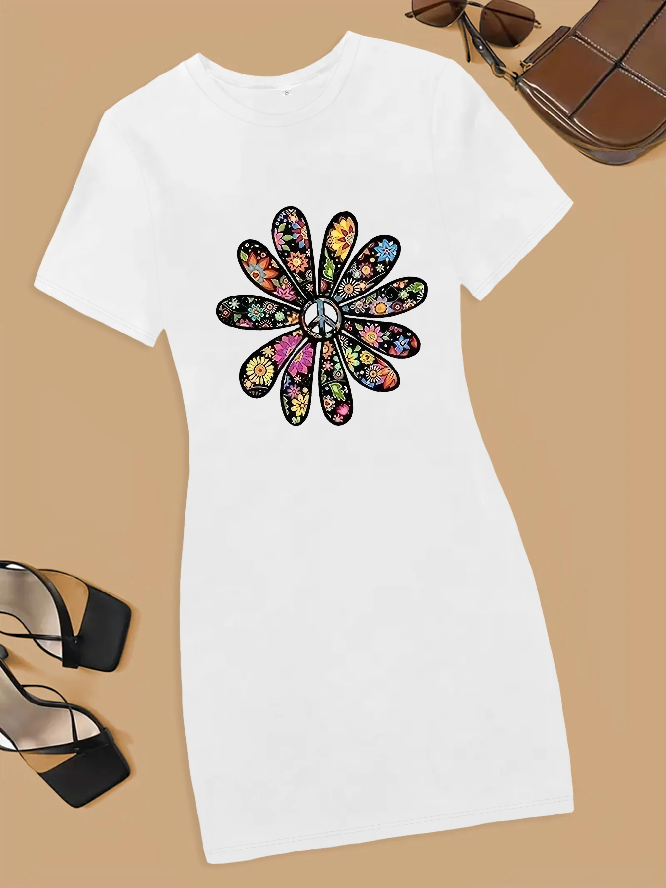 Boho Colorful Floral Print Slim Short Dress Women Summer New Fashion Causal Sports Short Sleeve Dress Streetwear
Boho Colorful Floral Print Slim Short Dress Women Summer New Fashion Causal Sports Short Sleeve Dress Streetwear
