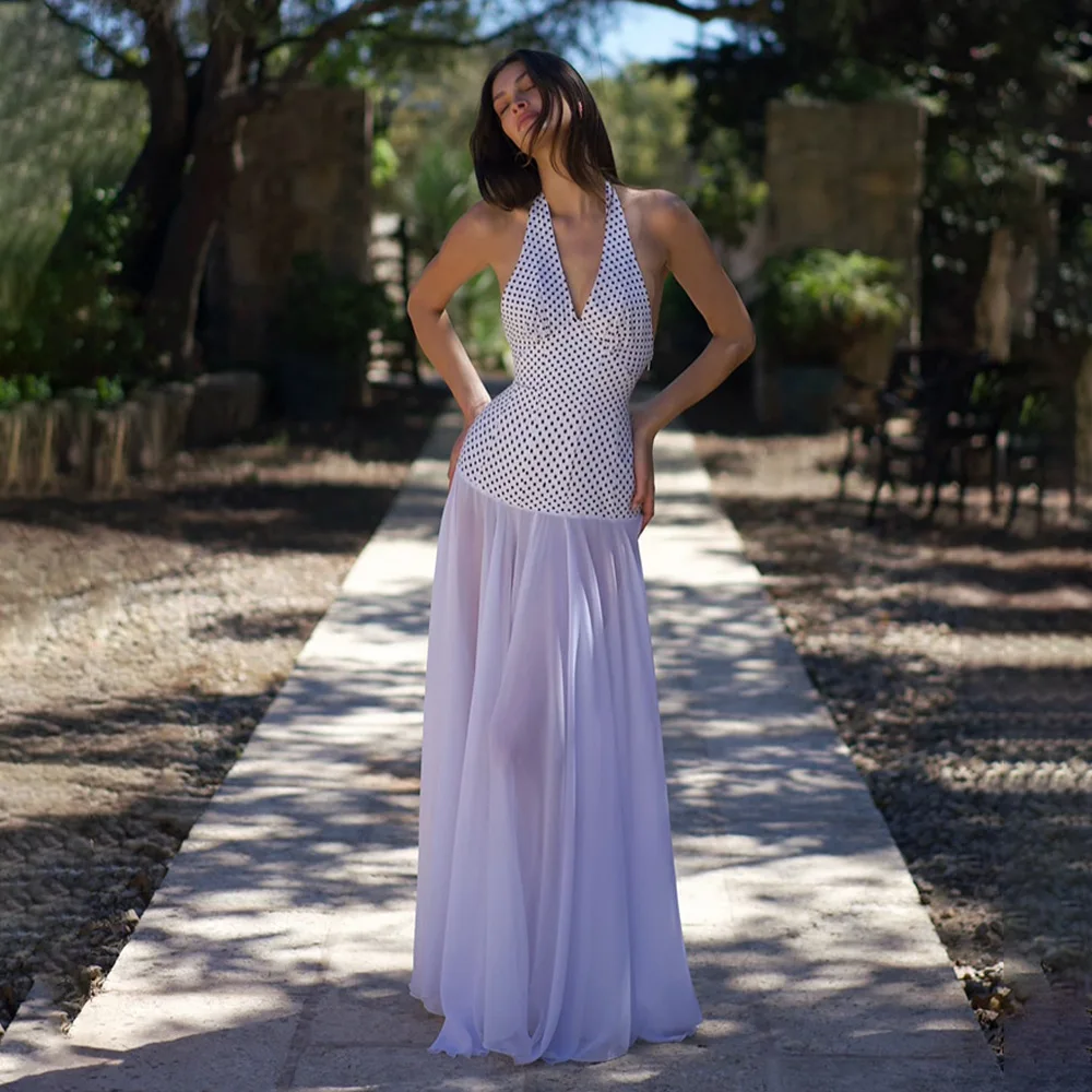 Женское платье-макси в горошек, с глубоким V-образным вырезом
Женское платье-макси в горошек, с глубоким V-образным вырезом