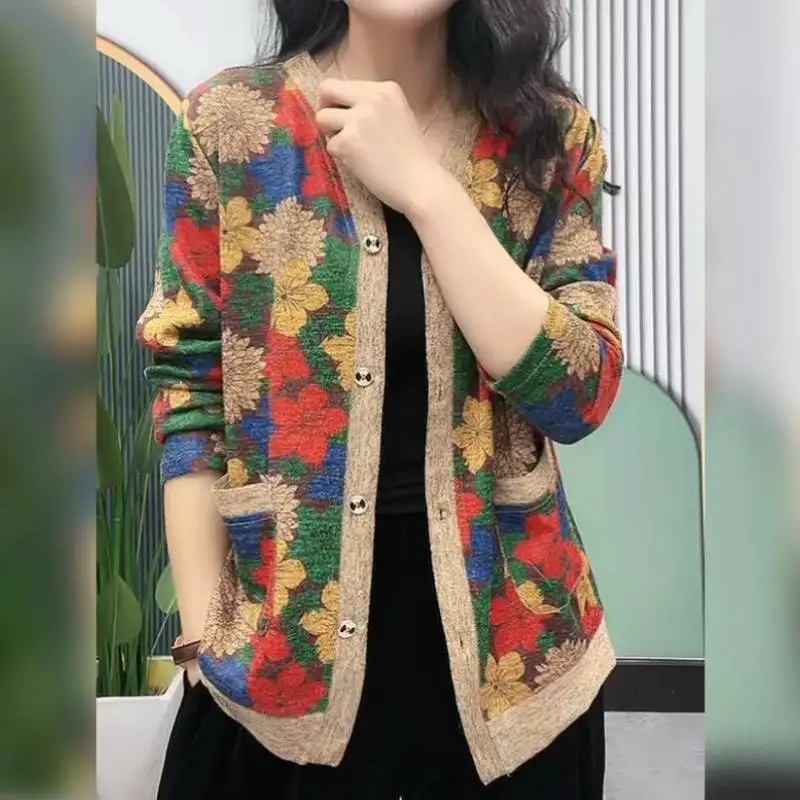 Spring and Autumn Female Long-sleeved Cardigan Top Loose Knit Coat Fashion Thin Loose Knitted Cardigan New Base Outside Fashion
Spring and Autumn Female Long-sleeved Cardigan Top Loose Knit Coat Fashion Thin Loose Knitted Cardigan New Base Outside Fashion