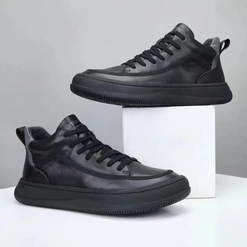 

Men's Genuine Leather Jogging Sneakers Man Casual Walking Shoes Male Luxury British Fashion Inside Plush Warm Ankle Snow Boots