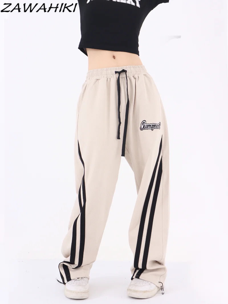 Fashion Hiphop Casual Patchwork Contrast Color Loose Pants Women American High Street Vintage Sporty Letter Print Joggers Mujer
Fashion Hiphop Casual Patchwork Contrast Color Loose Pants Women American High Street Vintage Sporty Letter Print Joggers Mujer