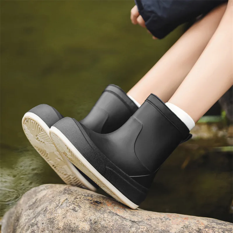 

New Women Mid-calf PVC Solid Rain Boots Non-slip Outdoor Female Rainboots Waterproof Woman Water Shoes Wellies Boots Slip-on