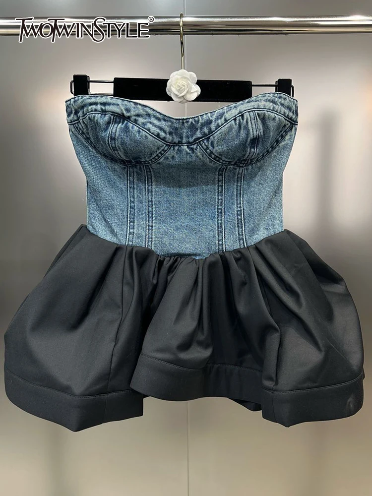 TWOTWINSTYLE Patchwork Folds Denim Tank Top For Women Strapless Sleeveless Tunic Slimming Hit Color Sexy Vest Female Fashion New
TWOTWINSTYLE Patchwork Folds Denim Tank Top For Women Strapless Sleeveless Tunic Slimming Hit Color Sexy Vest Female Fashion New