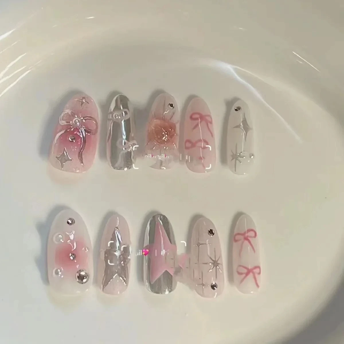 10Pcs Pink Handmade Pressed Full Coverage Bow Tie French Style Wearable False Nails 3D Embossing Nail Art Supplies Accessories
10Pcs Pink Handmade Pressed Full Coverage Bow Tie French Style Wearable False Nails 3D Embossing Nail Art Supplies Accessories
