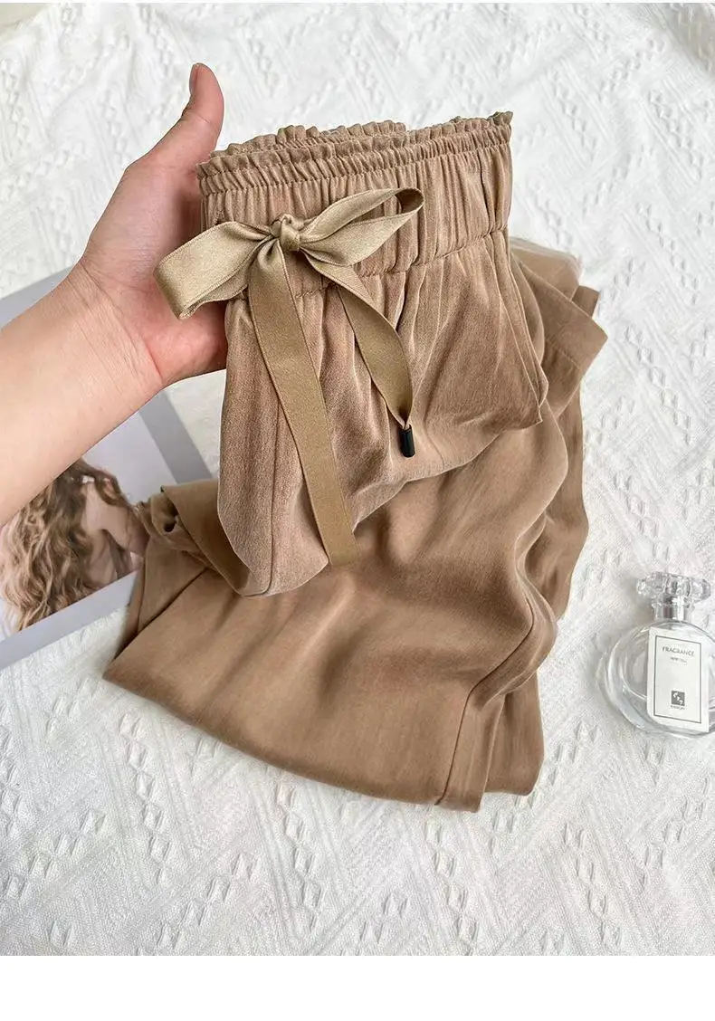 Women's New Summer Silk Wide-leg Pants High Waist Drape Silk Smooth Texture Long Pants Acetate Silk Satin Straight-leg Pants
Women's New Summer Silk Wide-leg Pants High Waist Drape Silk Smooth Texture Long Pants Acetate Silk Satin Straight-leg Pants