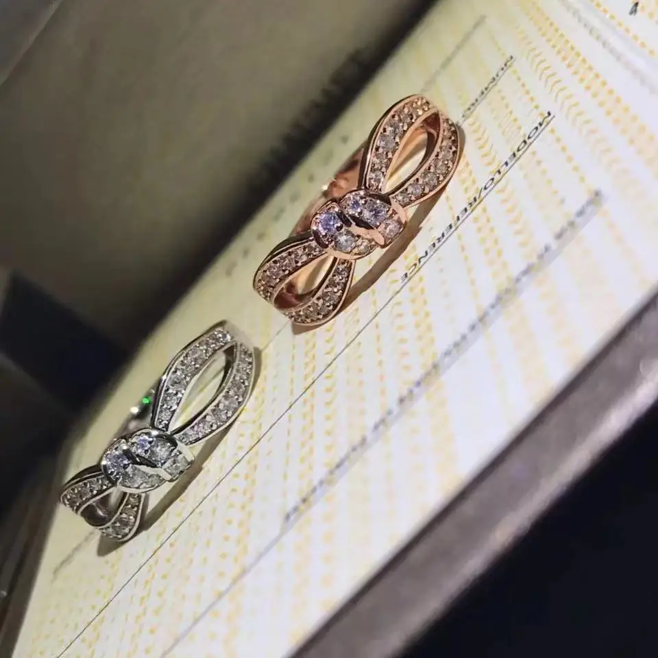 High quality classic original luxury jewelry brand fashion couple ring wedding jewelry gift. Free delivery
High quality classic original luxury jewelry brand fashion couple ring wedding jewelry gift. Free delivery