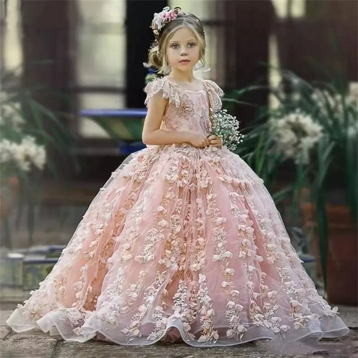 Exquisite Pink Ball Gown Flower Girls Dress For Wedding 3d Floral Appliques Toddler Pageant Sleeveless First Communion Gown
Exquisite Pink Ball Gown Flower Girls Dress For Wedding 3d Floral Appliques Toddler Pageant Sleeveless First Communion Gown